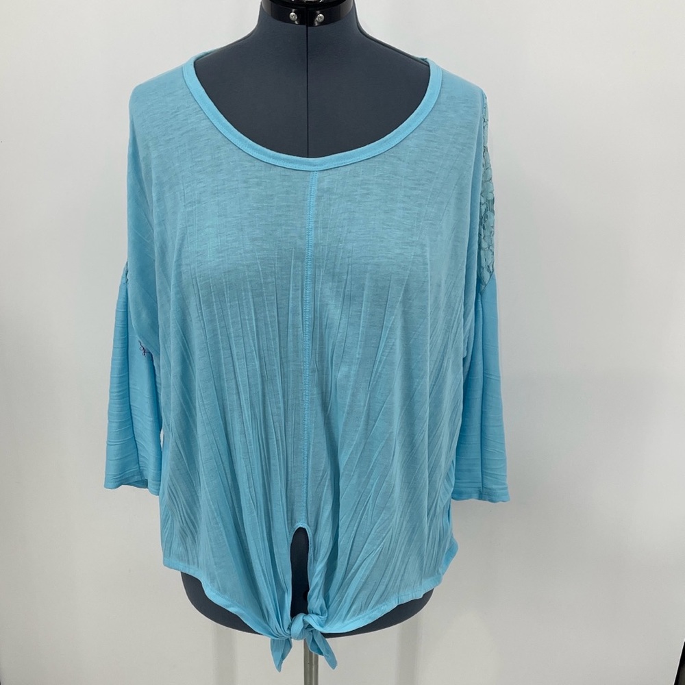 NEW DIRECTIONS SIZE XL Women's Light Blue Tie-Front Top - Picture 1 of 8